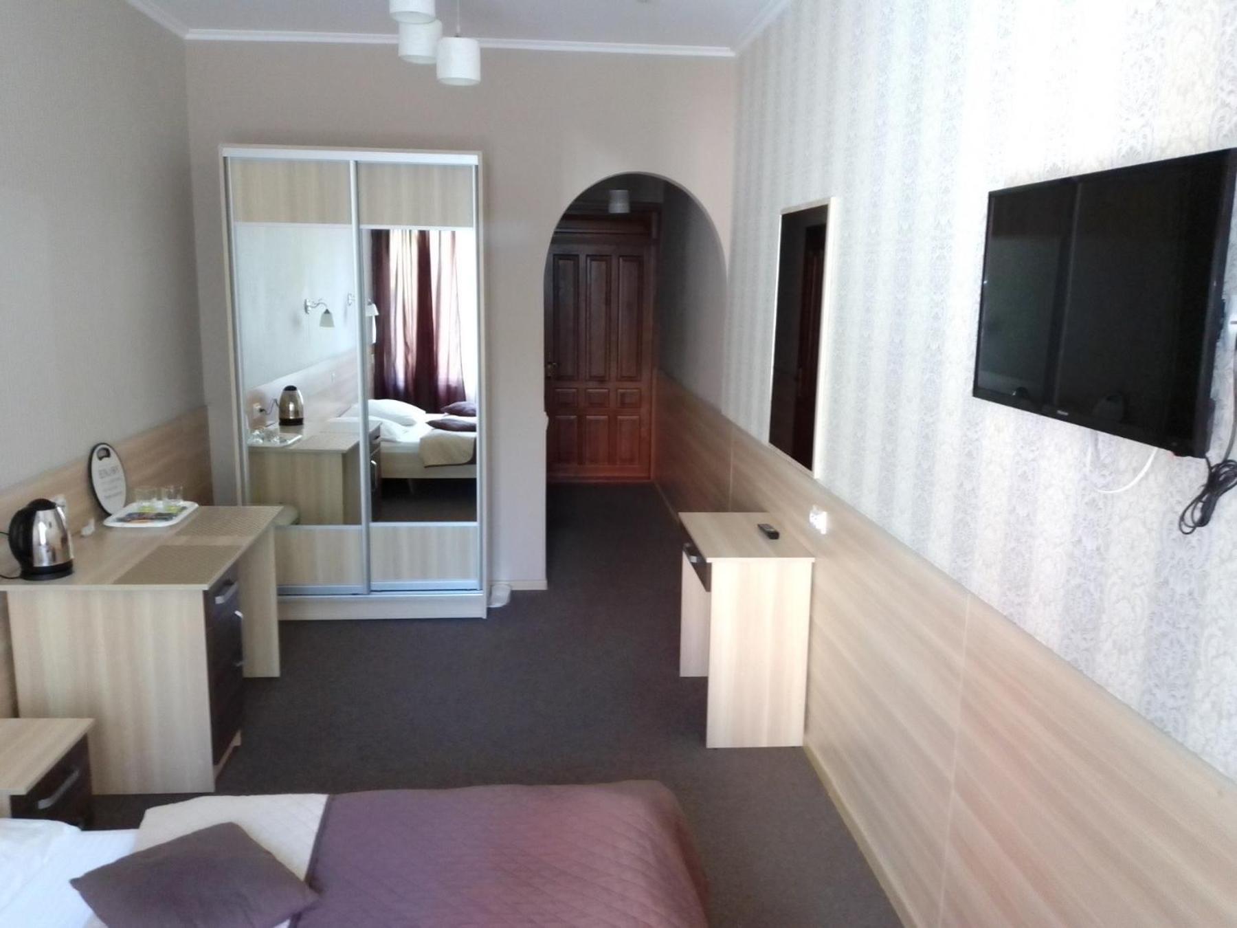 Hostel Iskra Lviv Extérieur photo